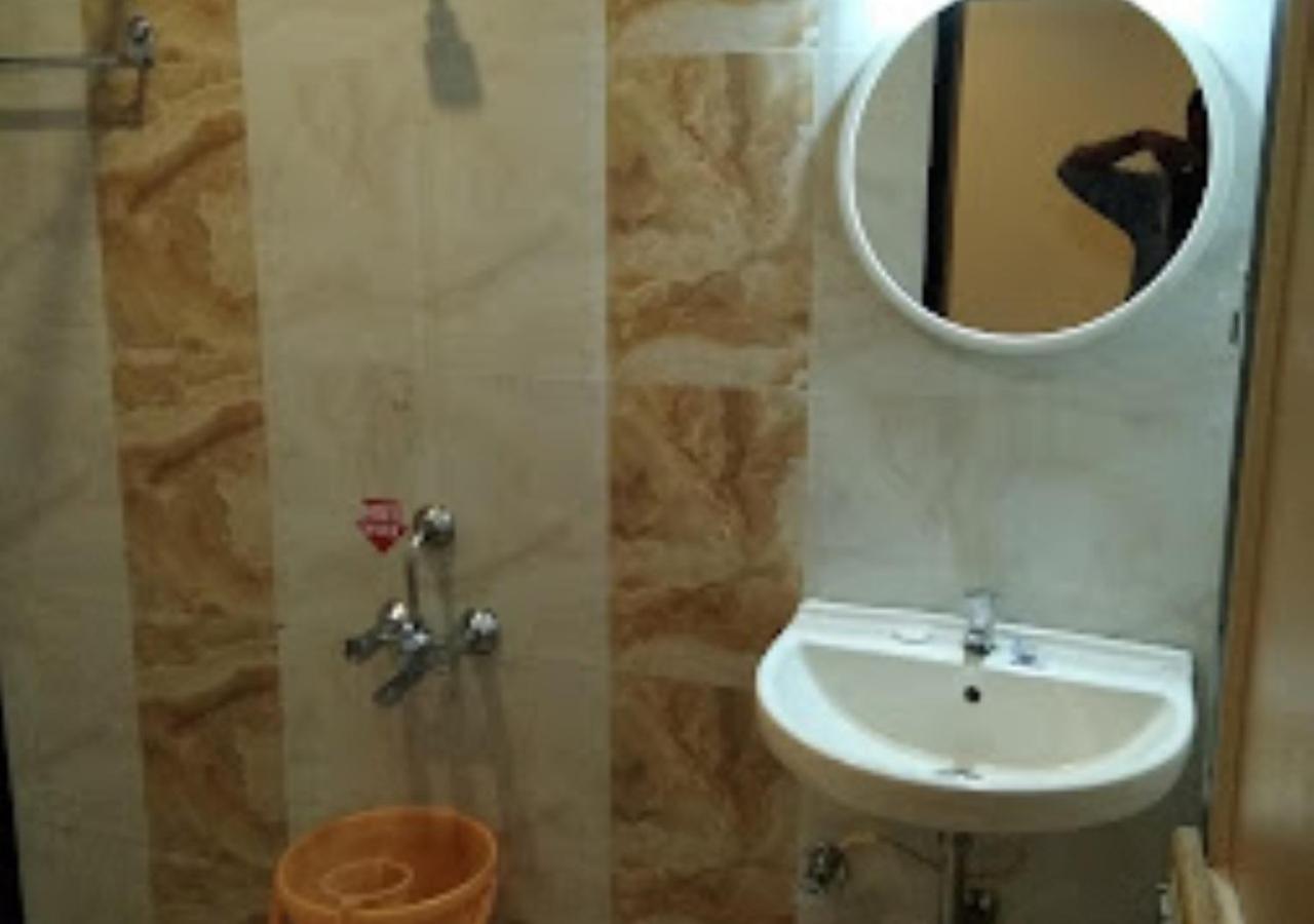 Hotel Jaltarang Kalmath Kankavali 外观 照片