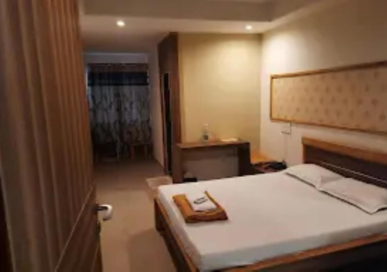 Hotel Jaltarang Kalmath Kankavali 外观 照片