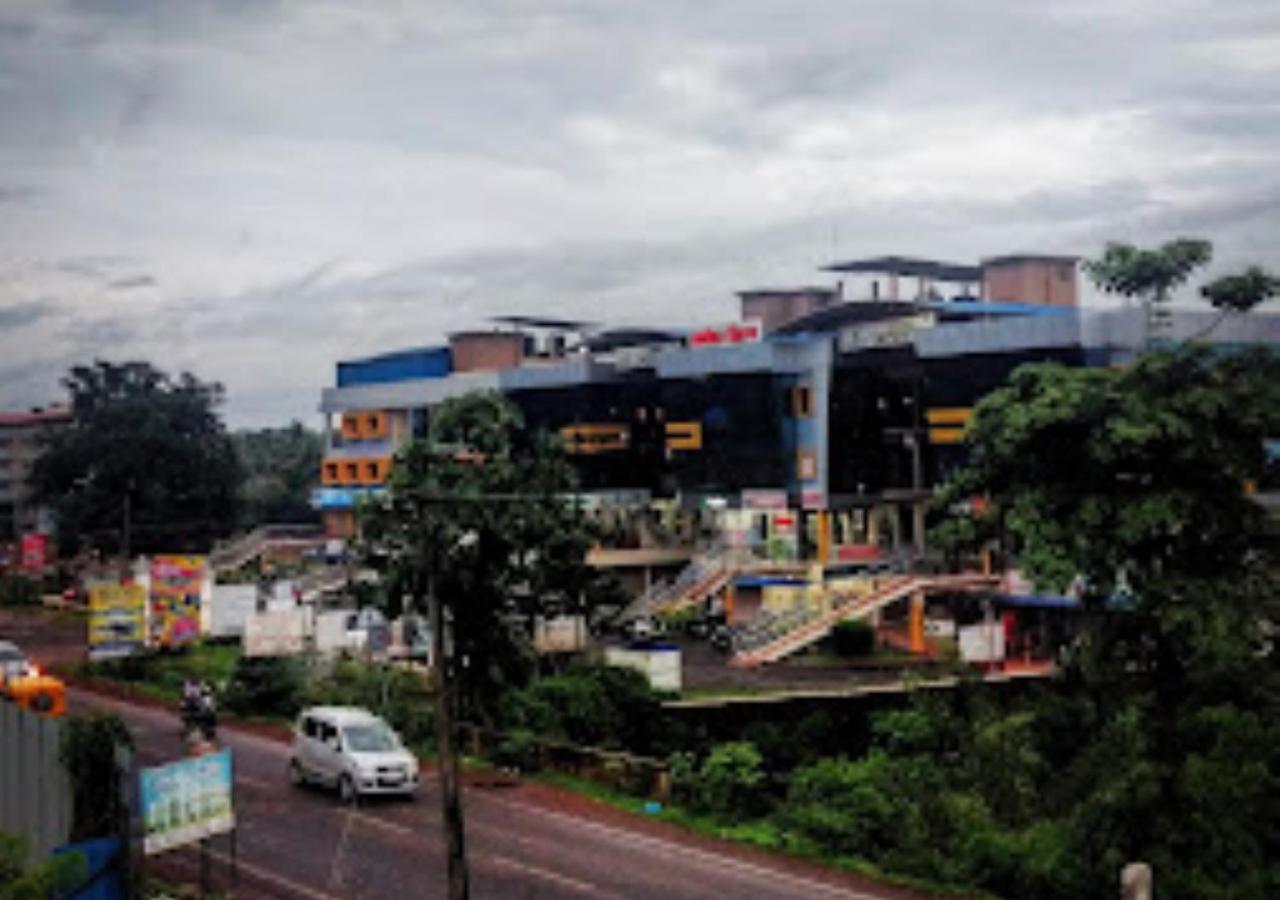 Hotel Jaltarang Kalmath Kankavali 外观 照片